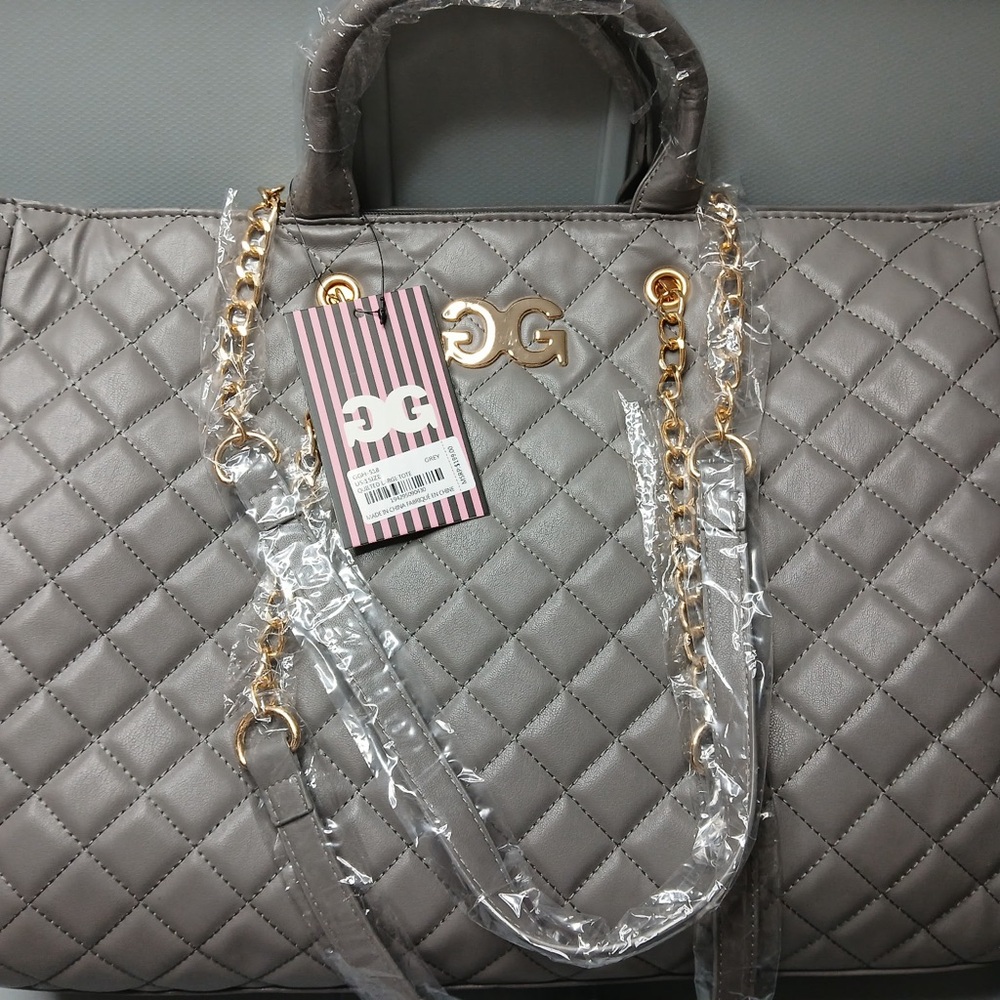 Gray Quilted Shoulder Bag with Gold Chain